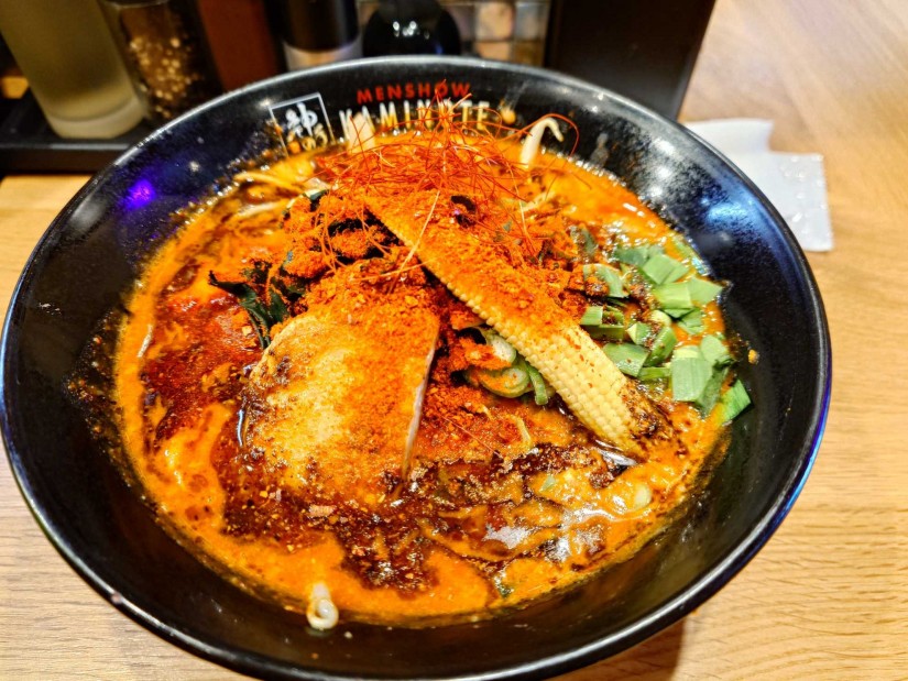 四川風辛味噌ラーメン 辛さ天国、痺れ増し