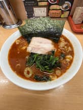 辛いラーメン（とんこつ醤油)