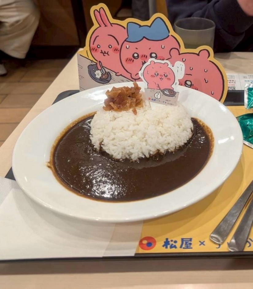 ちいかわ鬼辛カレーライス