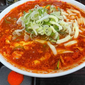 トマトカレータンタン麺 神