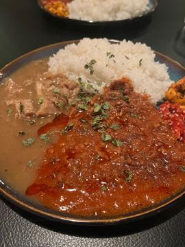 麻辣キーマカレー(牛すじカレー二種盛)