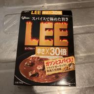 スパイスで極めた旨さLEEビーフカレー 辛さ✖️30倍