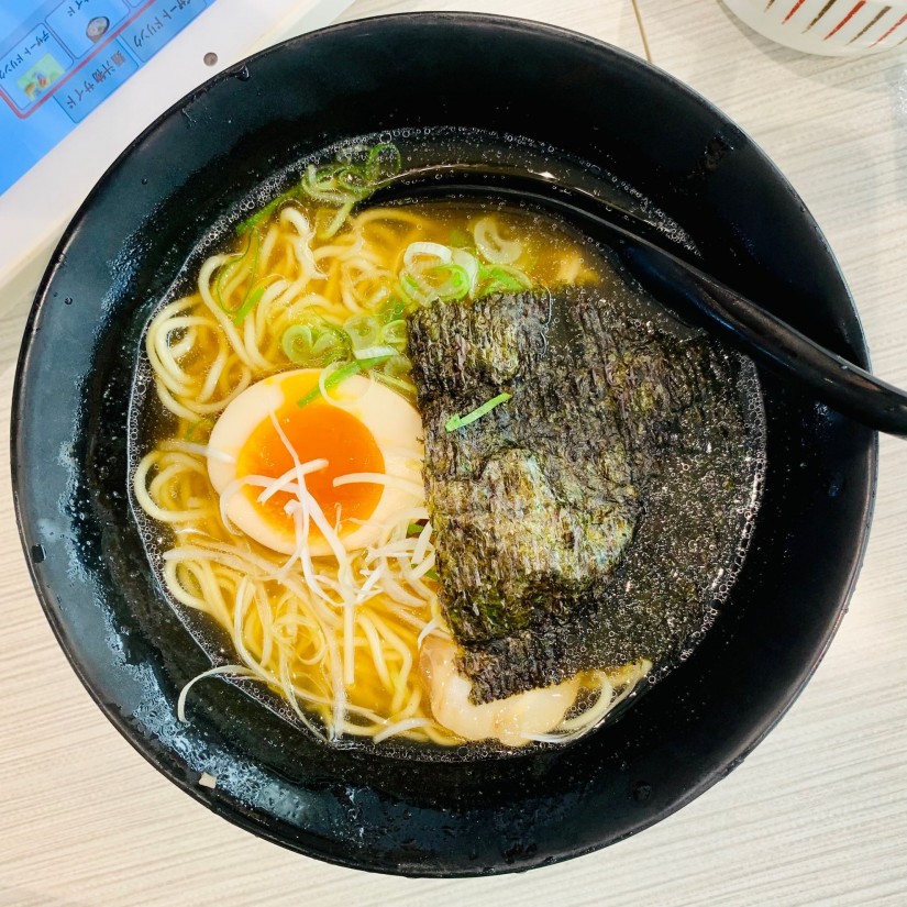 青唐辛子の貝節塩ラーメン