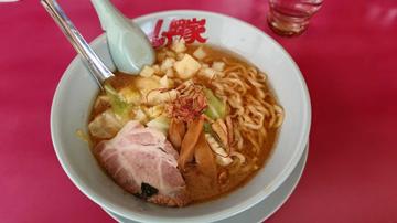 特製カレーとんこつラーメン