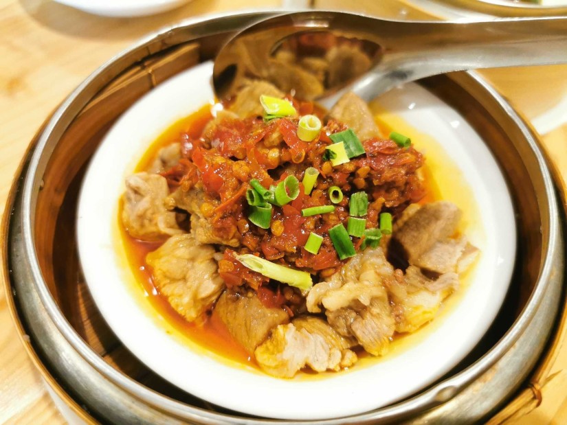 羊肉の発酵えび醤蒸し