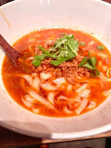 担々刀削麺