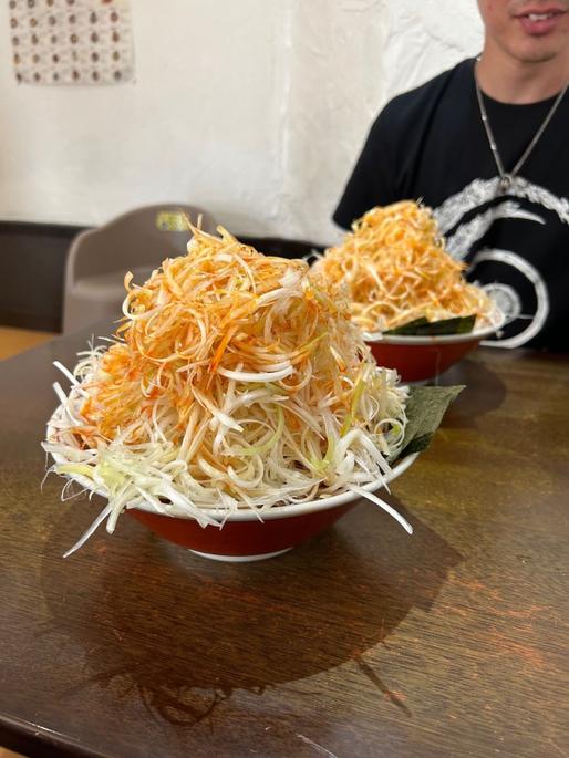 辛いネギラーメン