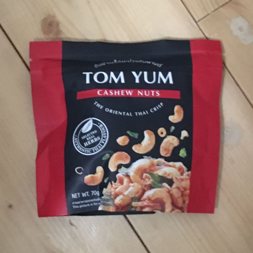 TOM YUM CASHEW NUTS