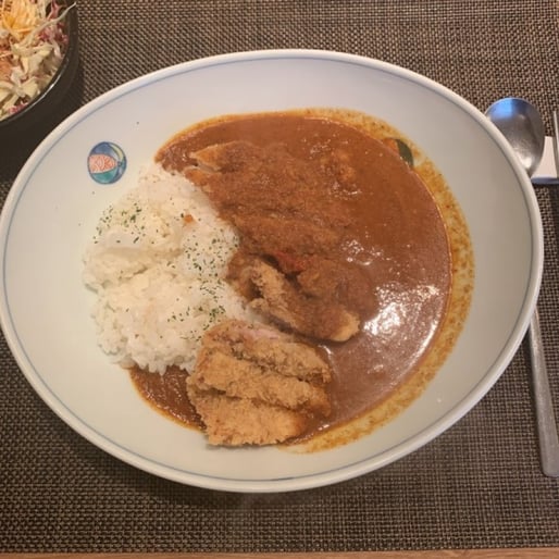 謹製スパイシーポークカレー
