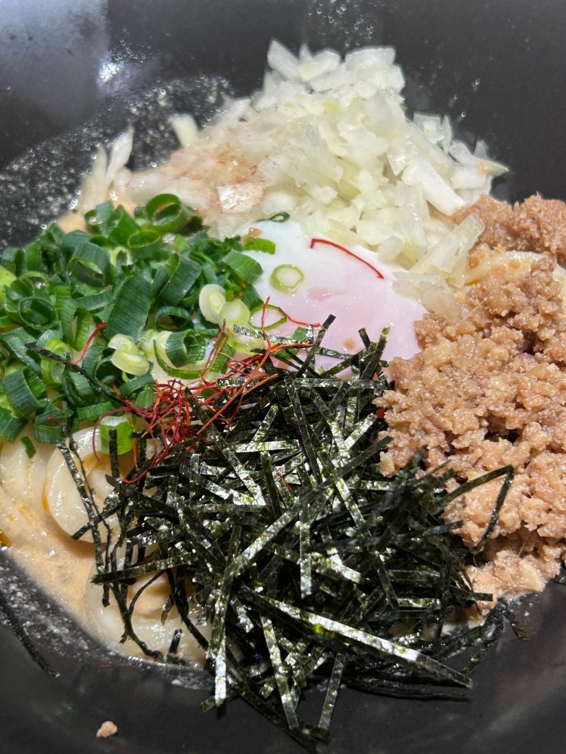 うま辛坦々釜玉