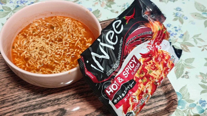 iMee ホット&スパイシーヌードル