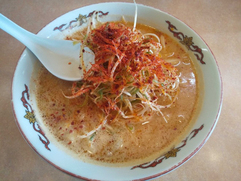赤ねぎ味噌らーめん