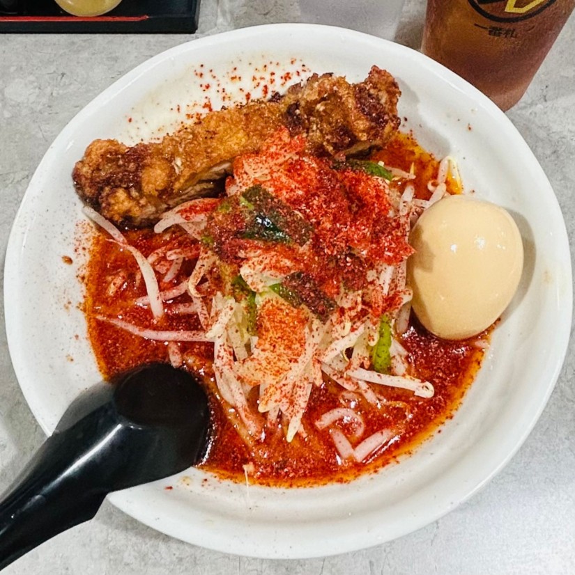 レディースセット（鷹の爪ラーメン＋烏龍茶） 極辛