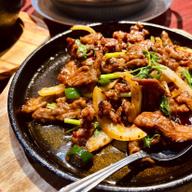 本場四川鉄板牛肉とクミンの香ばし炒め