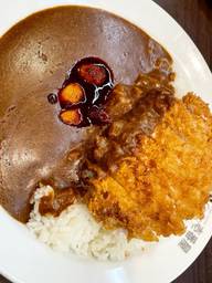 手仕込とんかつ旨辛にんにくカレー 10辛