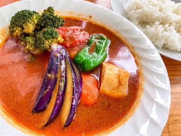 野菜カレー  カマンベールトッピング 10辛