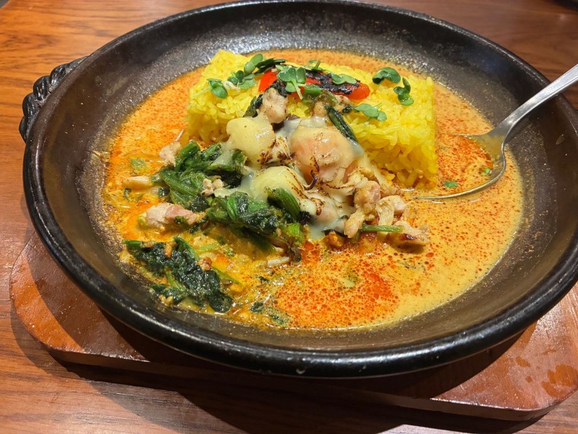 チキンと焼きトマト&チーズカレー 3辛