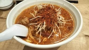 ドラゴン担々麺