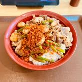 トリプルニンニク牛カルビ焼肉丼