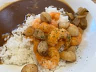 にんにく ぷりぷりエビのビスクソースカレー