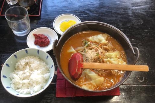 ピリ辛ワンタン麺 +特製唐辛子