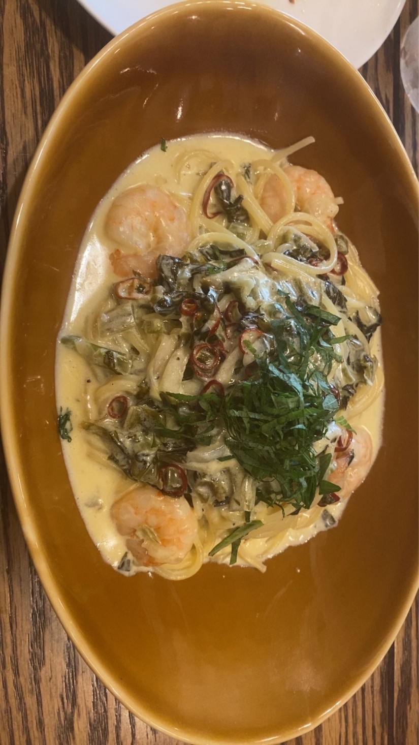 エビと高菜のピリ辛ワサビクリームソース  青じそ添え