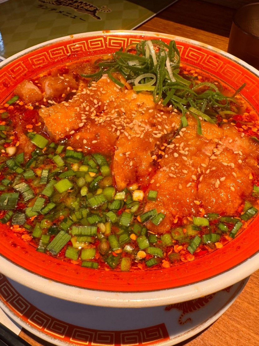 排骨担々麺 4辛