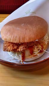 湖池屋監修 カラムーチョ チキンバーガー