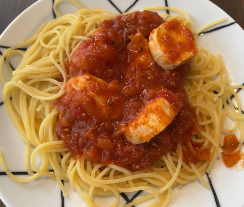 チキンの唐辛子トマトソースパスタ