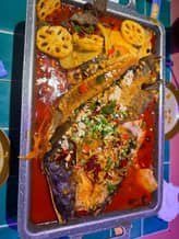 自家製黒豆豆腐のガーリック焼魚 大辛