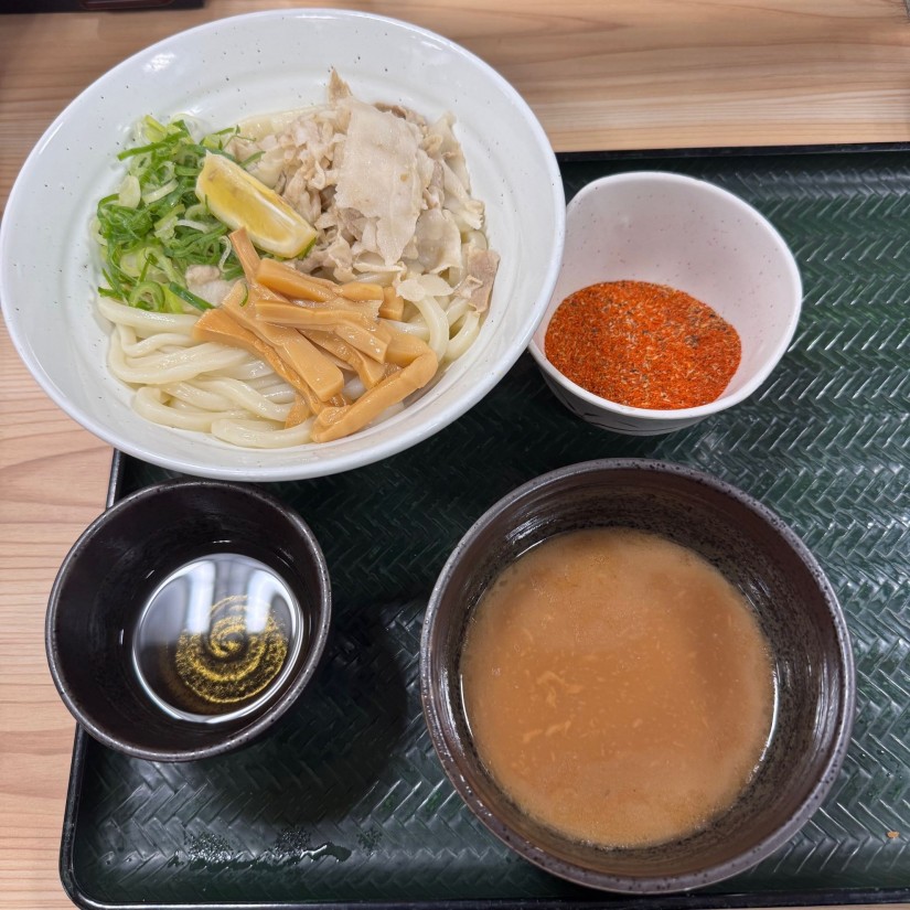 辛魚豚骨つけ麺
