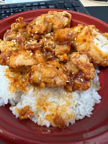 ヤンニョムチキン丼