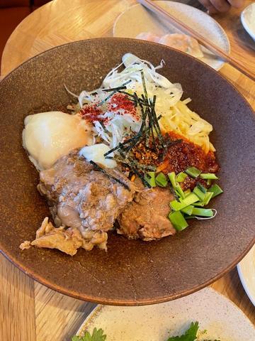 牛スジ旨辛まぜ麺