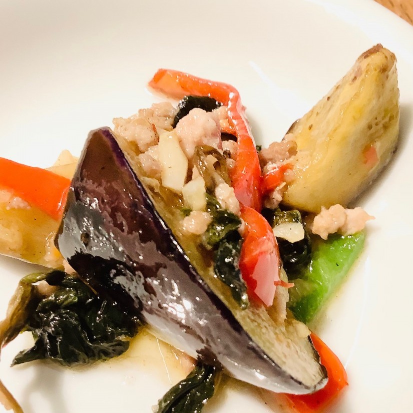 パッマクア 茄子とホラパーバジルの炒め