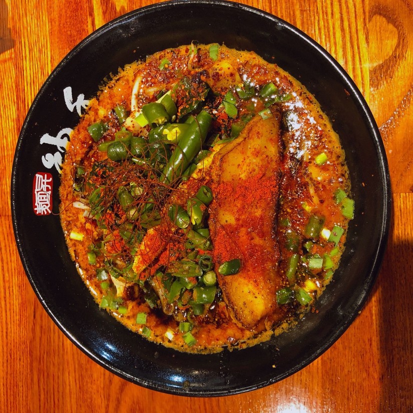 神の手赤 辛さ天国痺れ天国 青唐辛子増し 火炎オプション 天国