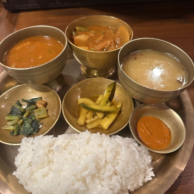 ダルバート(カレー2種) 激辛