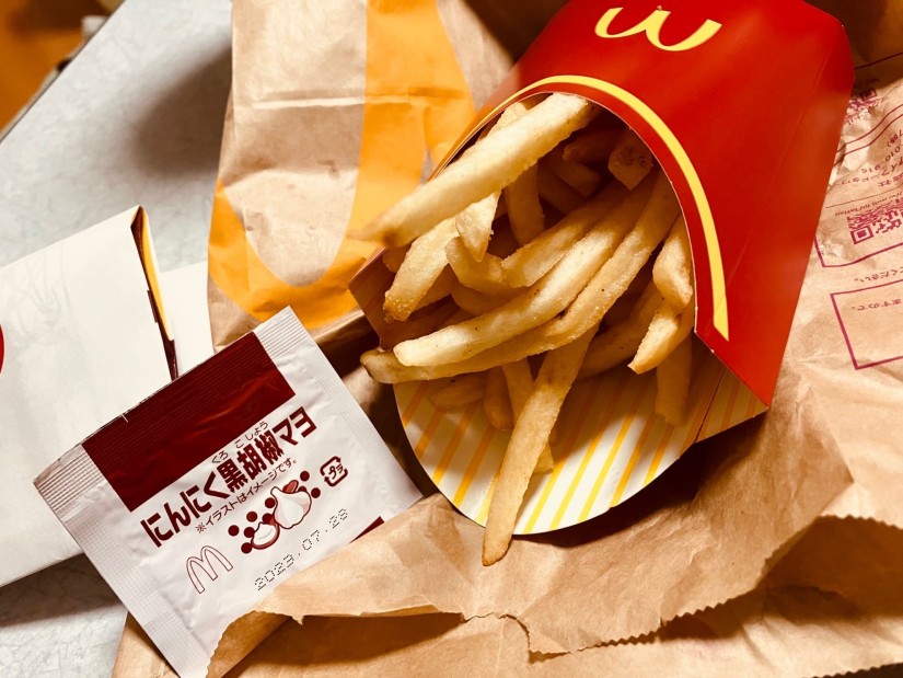 シャカシャカポテト　にんにく塩胡椒マヨ