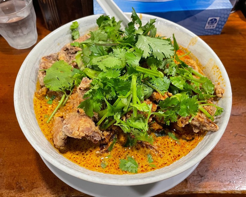 でか肉担々麺 激辛