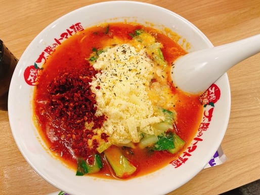 太陽のチーズ辛トマラーメン