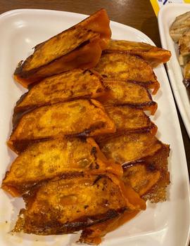 シビから!赤餃子