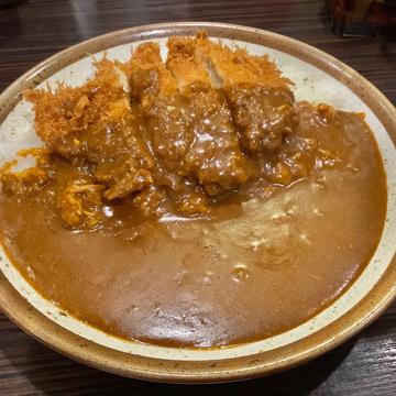 手仕込キャベツメンチカツカレー 10辛