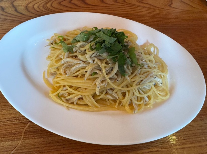 生シラスと青唐辛子のパスタ