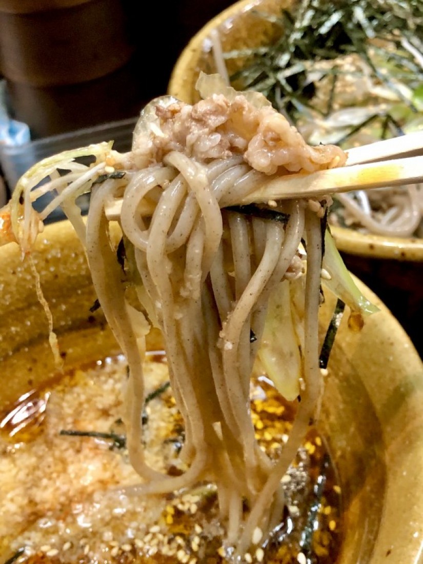 とろろ肉そば 普通