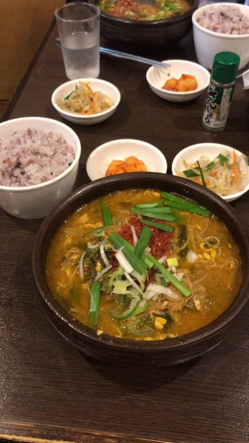 チュオタン（どじょう鍋）