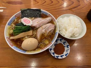 にんにくラーメン(ご飯付き)+激辛パウダー 激辛