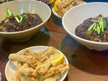 ジャージャー麺