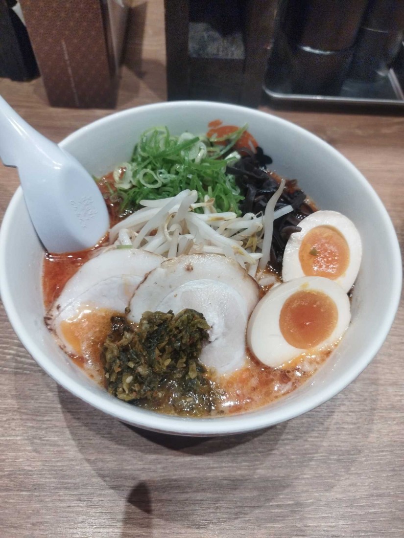 旨辛ラーメン