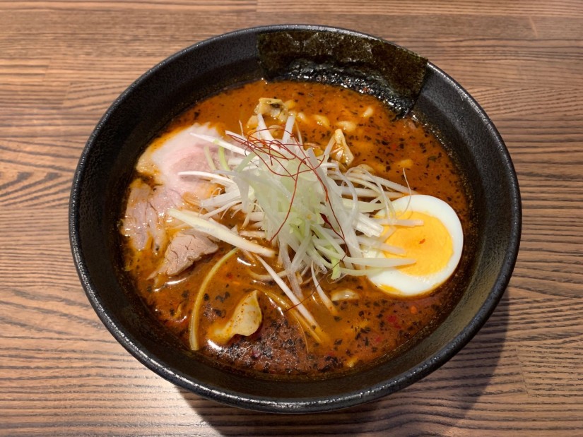 激辛麺 中辛麺の5倍