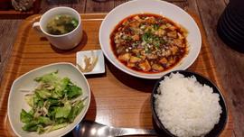 日替わり定食(かき入り麻婆豆腐)