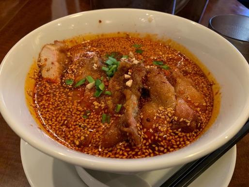 排骨坦々麺 中華っぽい辛さ